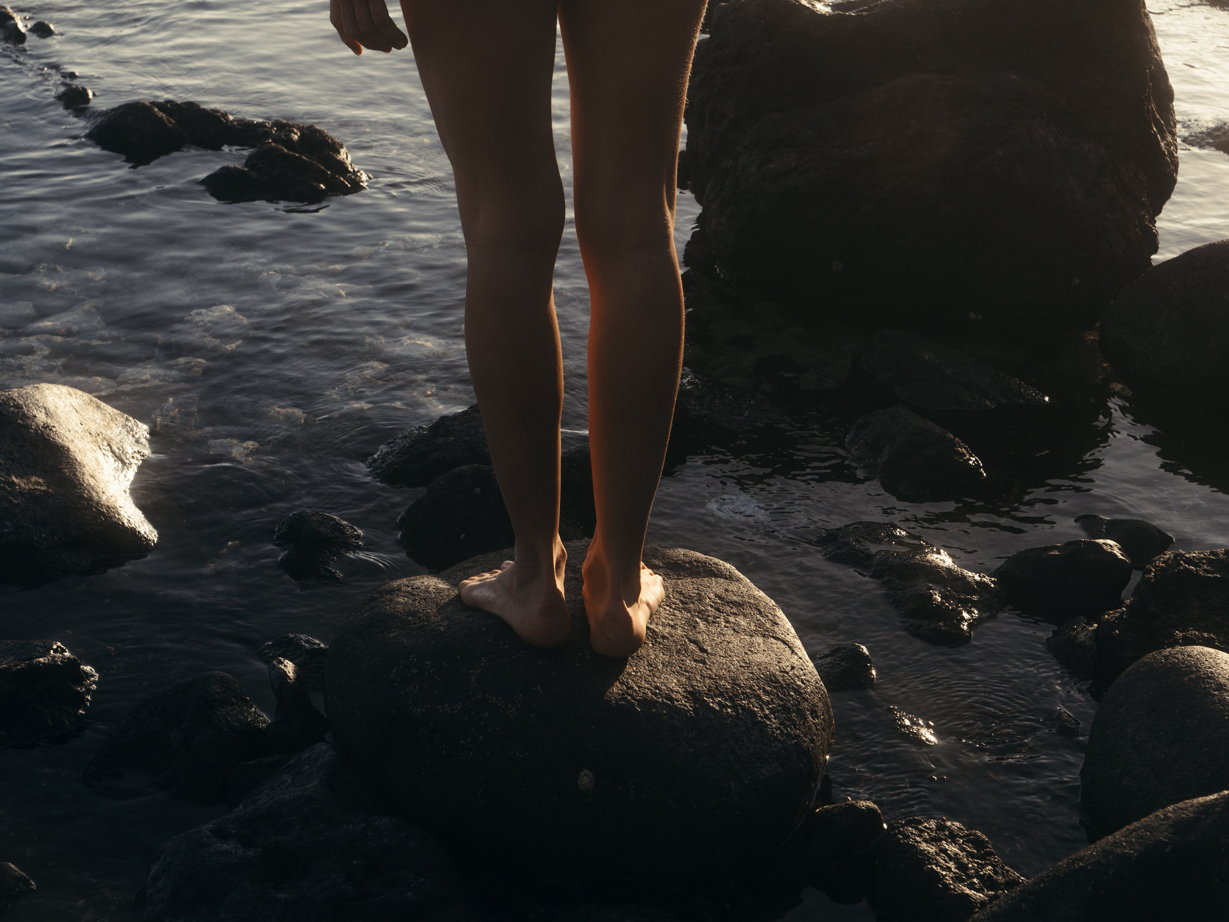 Oy surf bikinis and swimsuits for surfing. Nachhaltige Bademode.