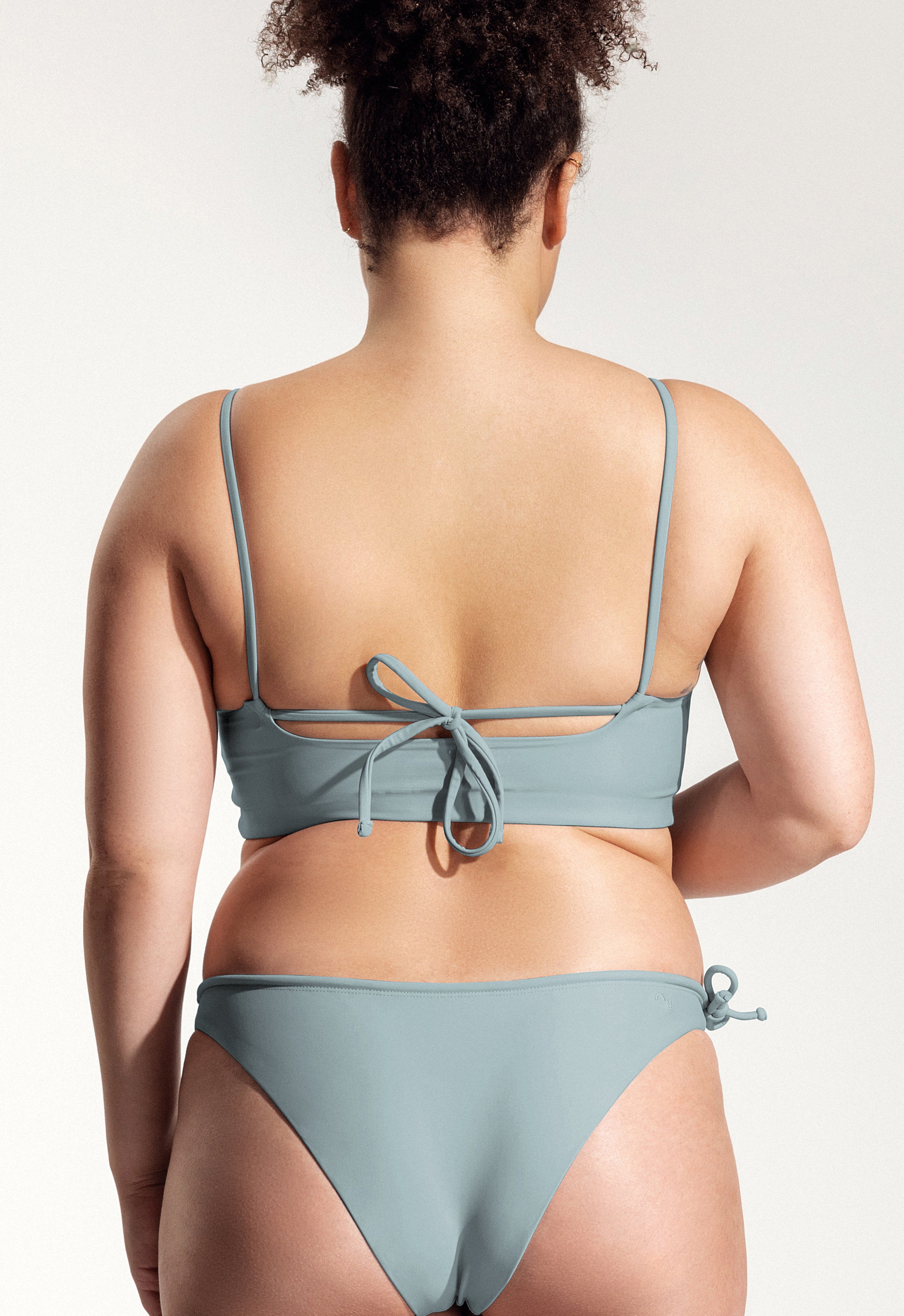 Surf Bikini Oberteil „Buri“ in Eisblau