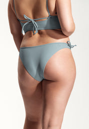 Surf Bikini Hose „Mako“ in Eisblau