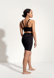 Kurze Yoga Leggings „Galena“ in Schwarz gerippt 4