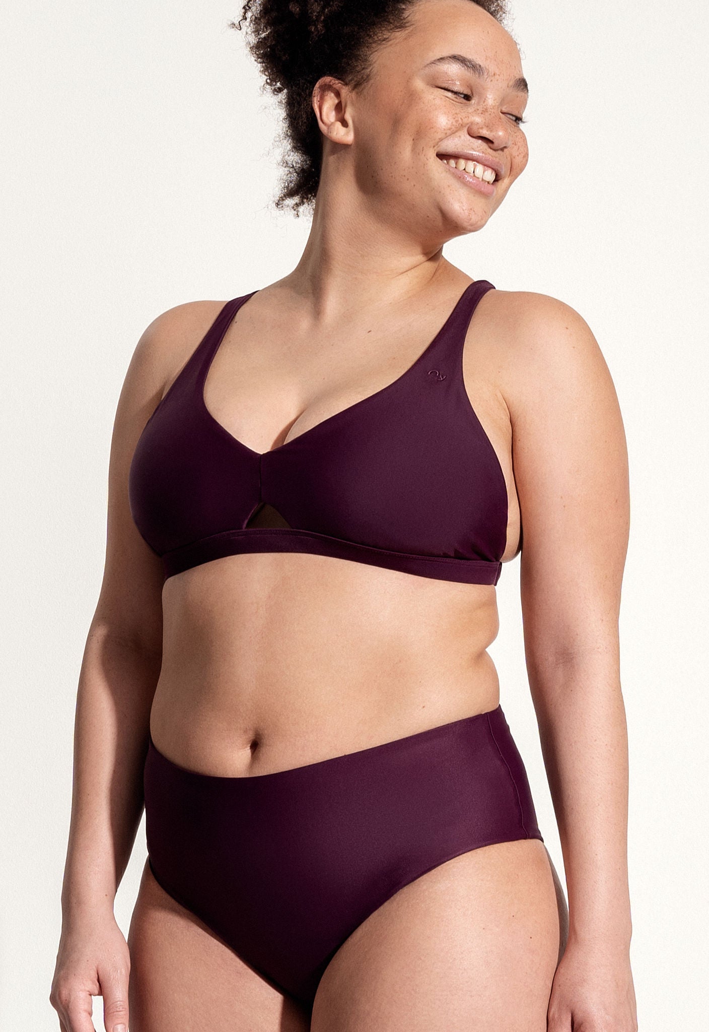 Surf Bikini Oberteil „Coho“ in Dunkelviolett 7