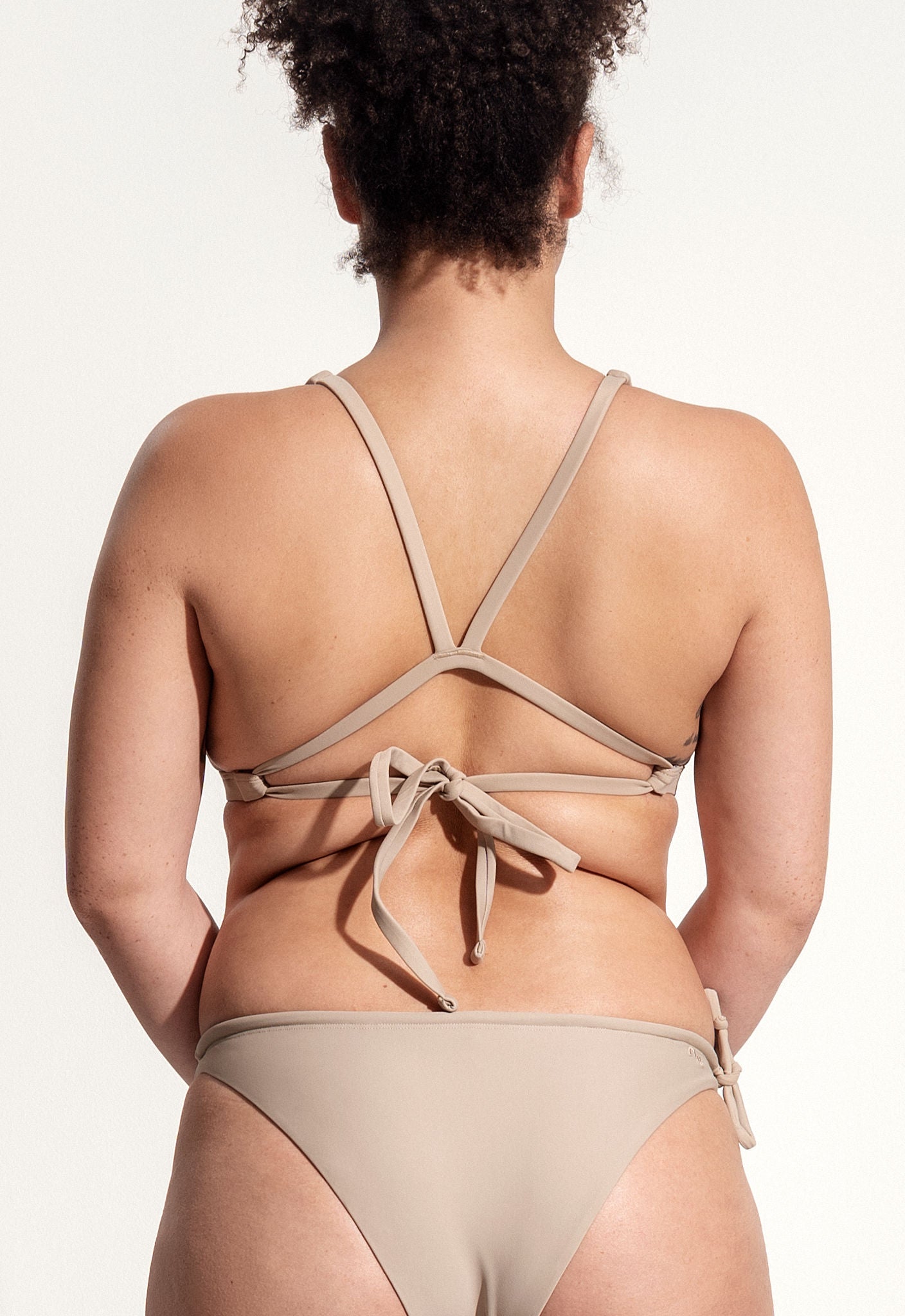 Surf Bikini Oberteil „Coho“ in Blassbraun 3