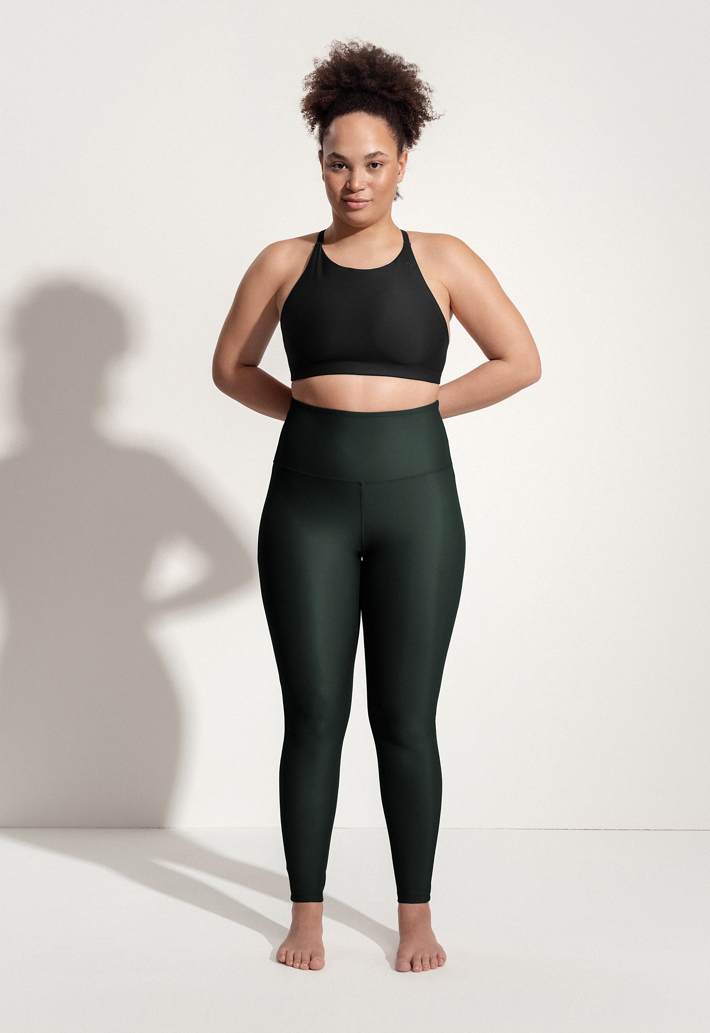 Surf & Yoga Leggings „Larimar“ in Nachtgrün 3