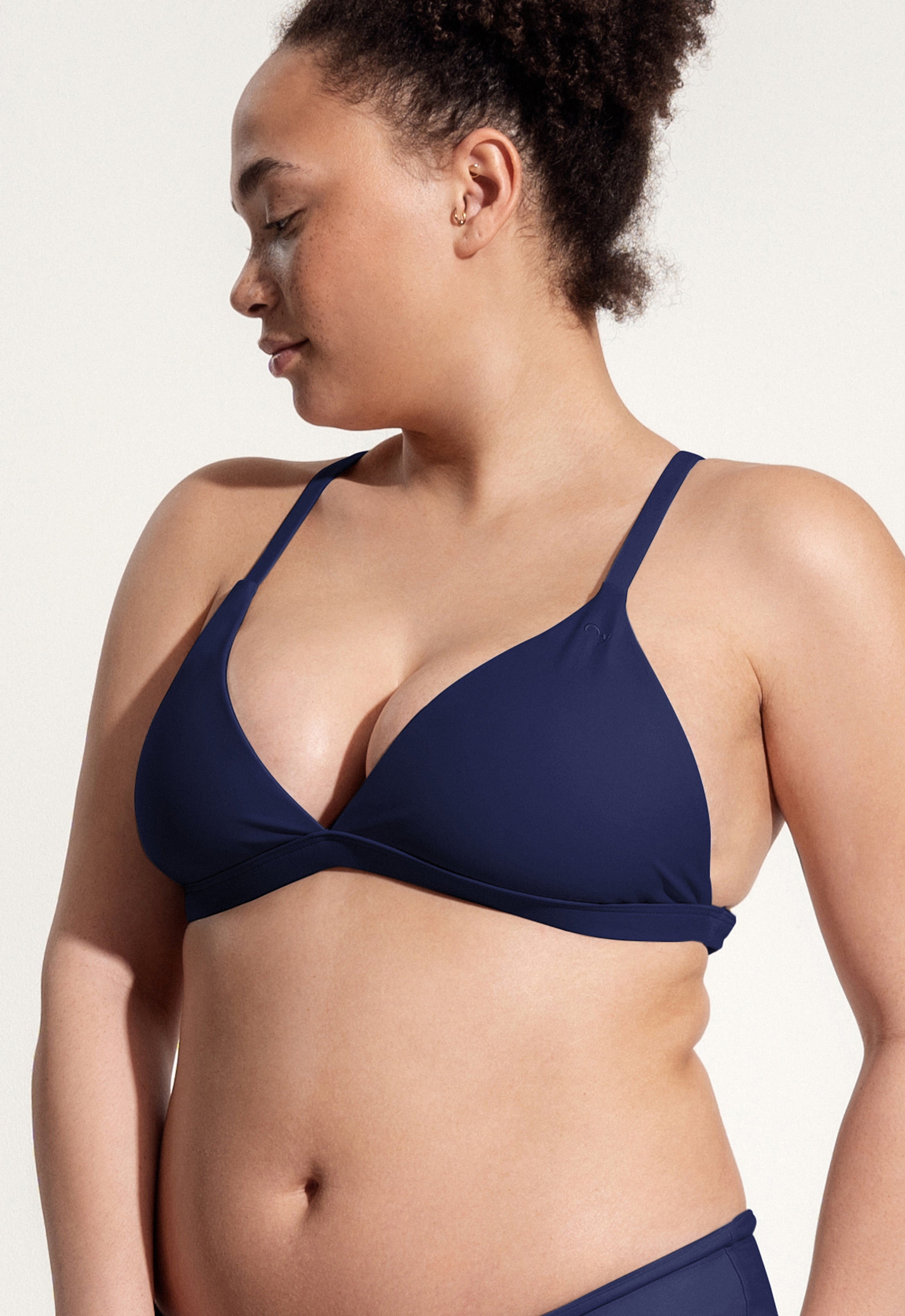 Surf Bikini Oberteil „Esox“ in Nachtblau -t-t